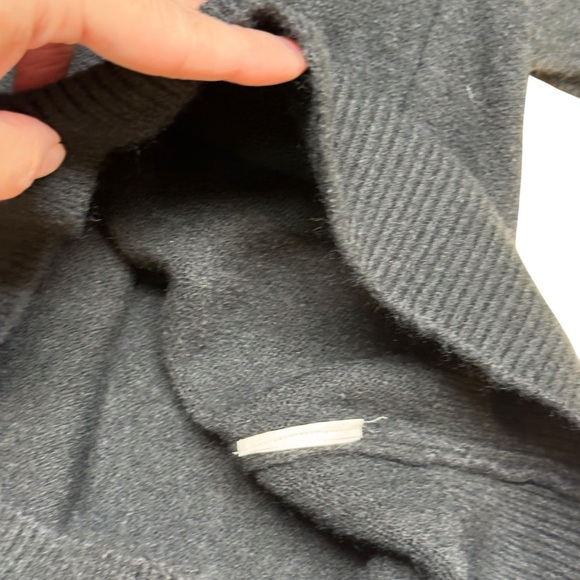 Femme Society Turtleneck Black Sweater Size Medium Minimalist Neutral Roll Neck - Picture 14 of 16